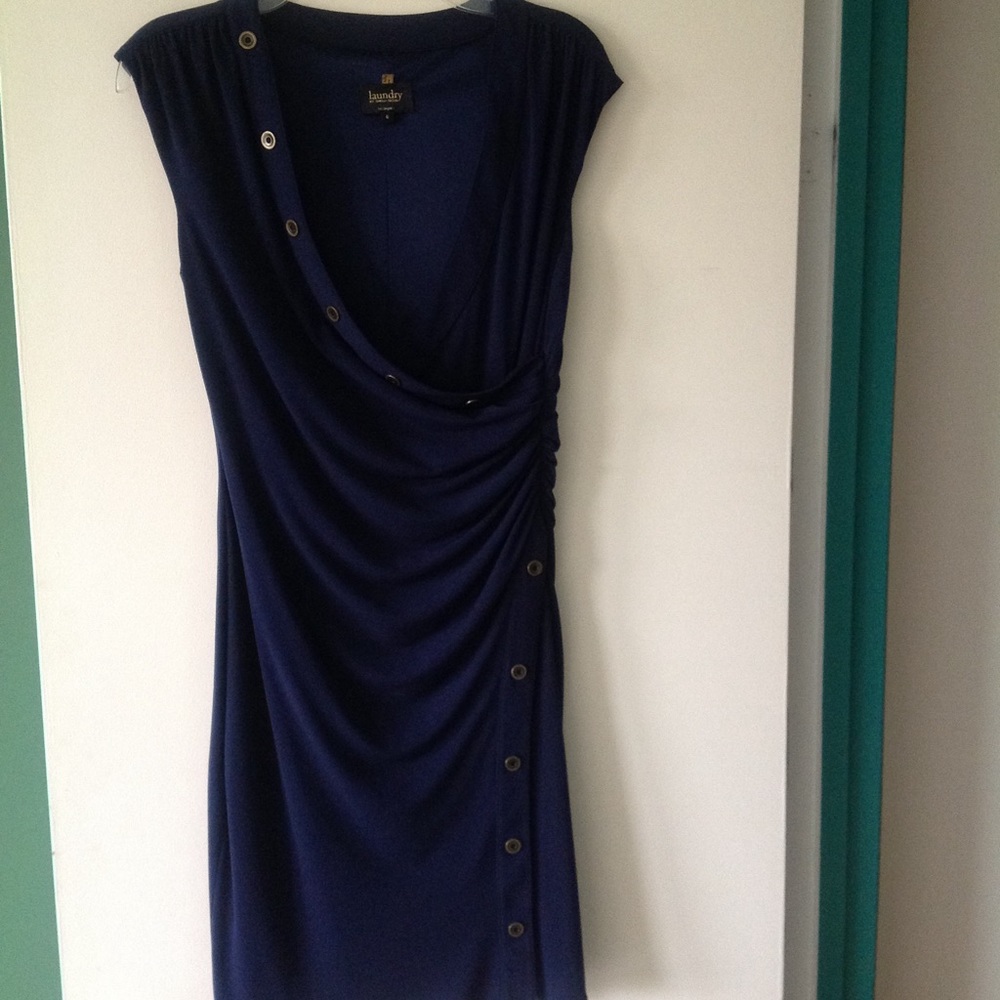 BEAUTIFUL stretch dress by LAUNDRY